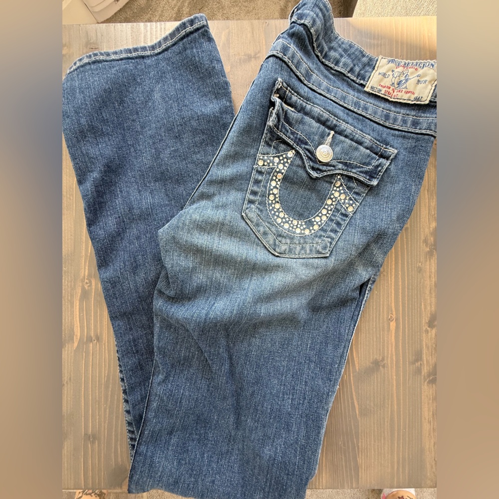 Vintage TRUE RELIGION jeans
Size 33
Straight leg
